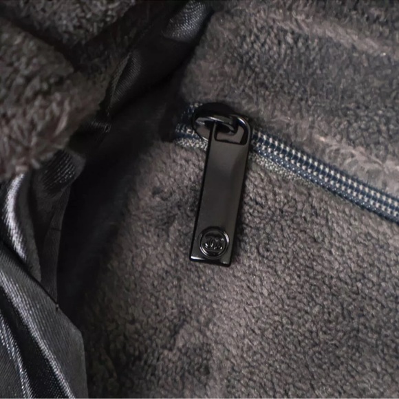 Authentic Chanel Precision crossbody . Brand New in a package - Picture 8 of 10